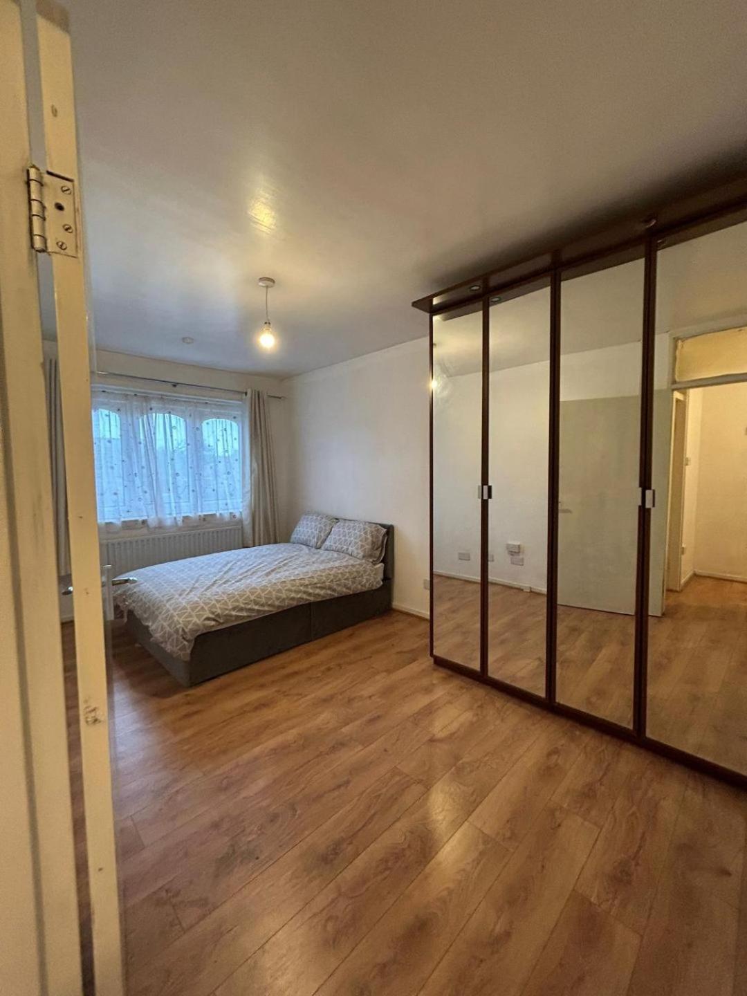 Entire Appartment Near Birmingham City Ngoại thất bức ảnh